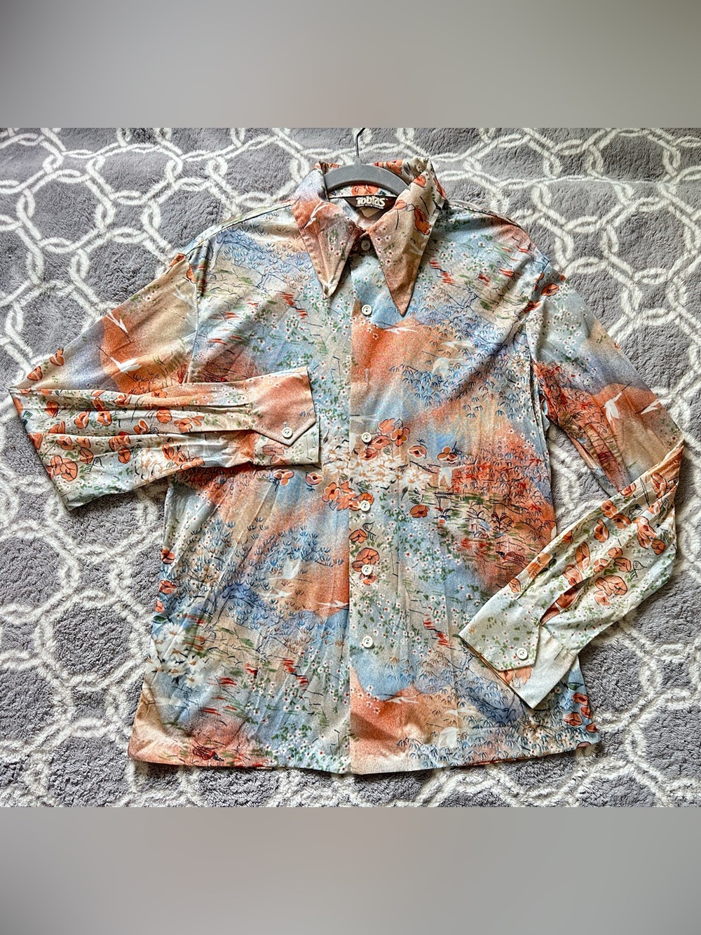 Vintage-Inspired Multicolor Floral Button-Up Shirt Size L